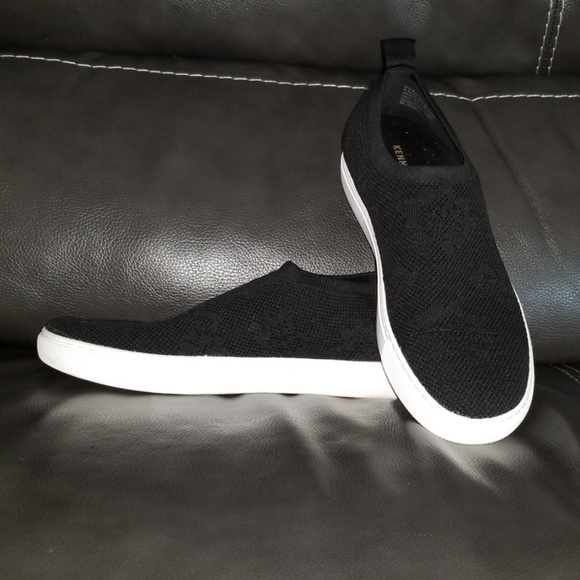 Shoes - Picture 3 of 5